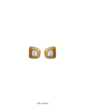 rhodin. RC Strikland Pearl Earrings