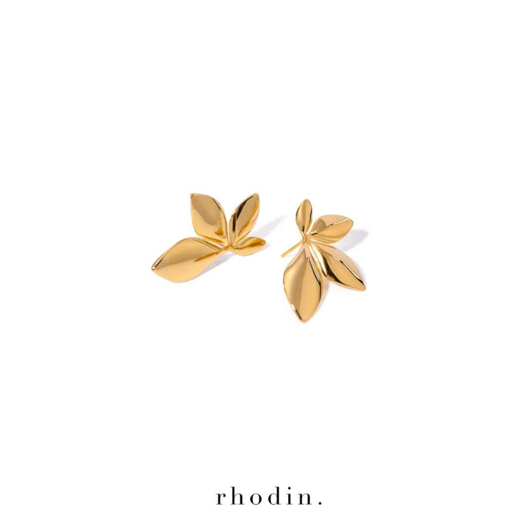 RC Gold Flower Fan Earrings