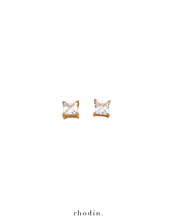 RC Solitaire Square Shape Earrings - Gold Back