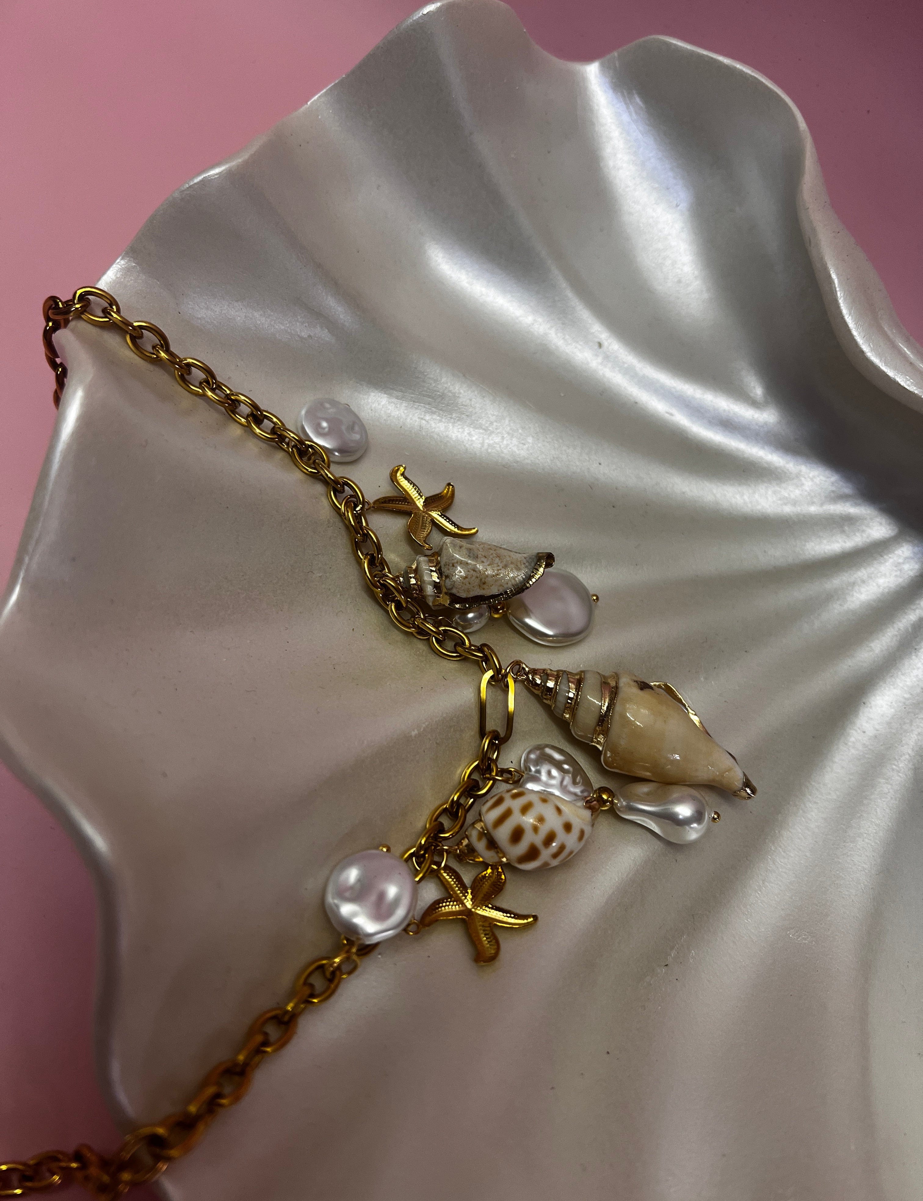 RC Shell Treasure Chest Necklace