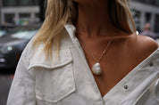 RC Statement Shell Chain Necklace