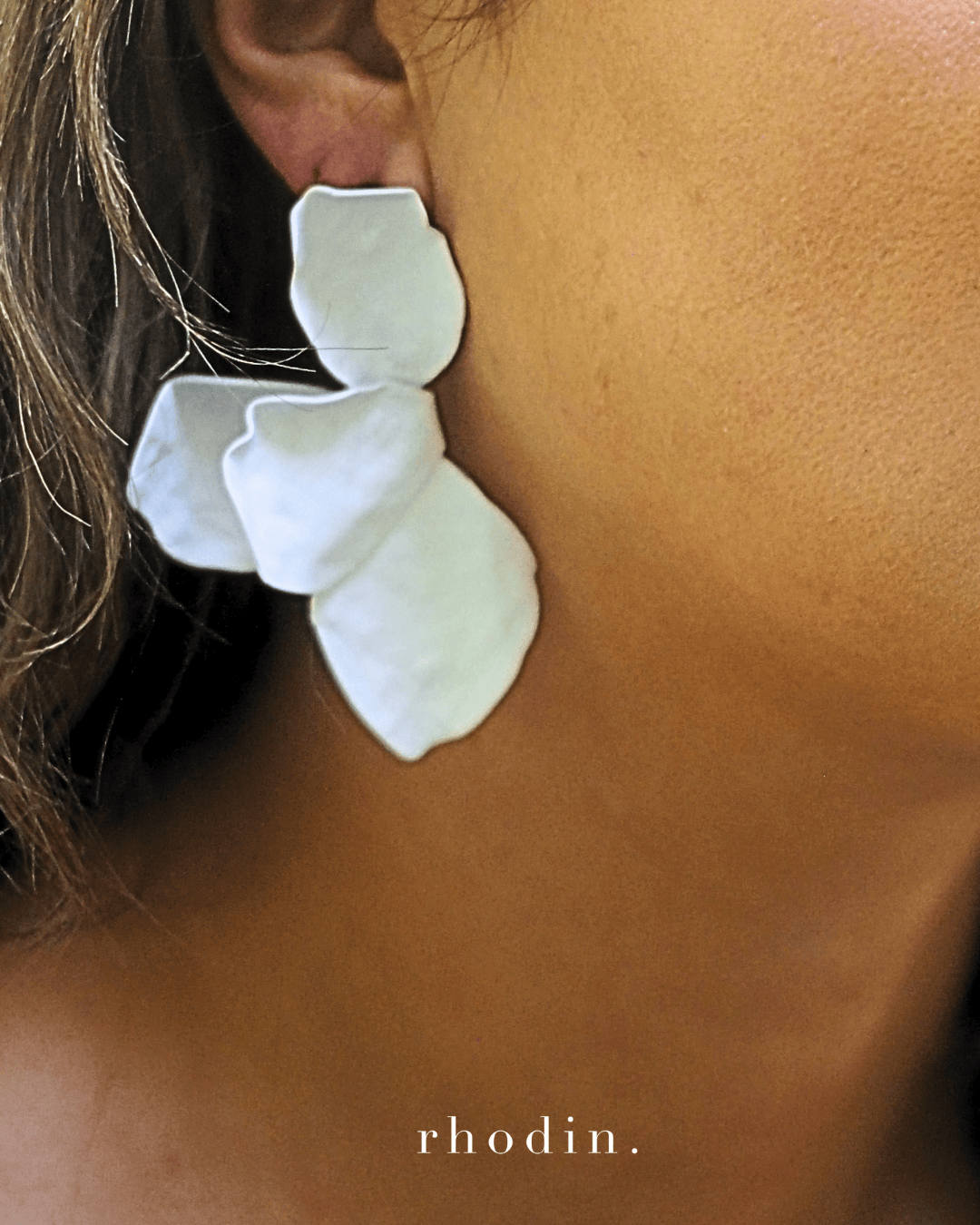 RC White Petal Dream Earrings