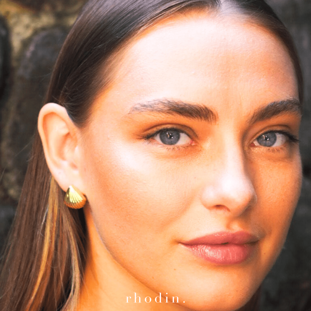 RC Mini Gold Shell Earrings